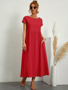 Damenkleid mit Rundhalsausschnitt – Rote