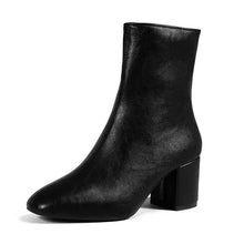 Moderne Dirndl Boots mit elegantem Reißverschluss – Schwarz