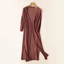 Leonie | Damen Leichte Lange Strickjacke im Drapé-Stil – Kaffee