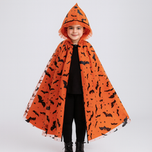 Noctira | Vintage-Halloween-Kapuzenumhang mit Spinnennetz- und Fledermaus-Print – Orange