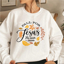 Damen Sweatshirt mit inspirierendem botanischem Herbstmotiv und angenehm weichem Innenfutter – Weiß