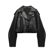 Kurze Damen-Bikerjacke mit Gürtel und Crossover-Verschluss - Zaireth – Schwarz
