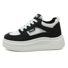 Damen modische Plateau-Sneaker mit atmungsaktivem Obermaterial und dämpfender Laufsohle – Schwarz