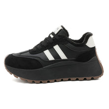 Damen Plateau Sneakers mit weich gefüttert Innenausstattung und modischen Akzenten – Schwarz