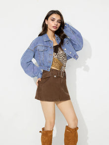 Damen cropped Jeansjacke mit voluminösen Ärmeln und modischen Knopfdetails – Blau