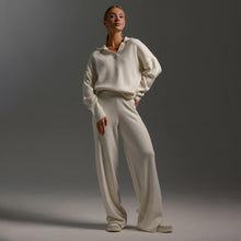 Damen Lounge Set mit Weitbein Hose und Polo Pullover – Weiß