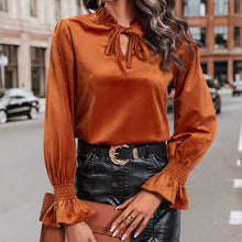 Damen elegante Bluse mit Rüschendetails und geschmeidigem Samt – Braun