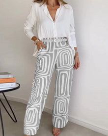 JUTTA I FIGURSCHMEICHELNDES KOMPLETT-SET – Grau