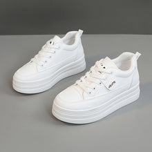Damen modische Plateau Sneakers mit atmungsaktivem Obermaterial und sportlicher Sohle – Weiß