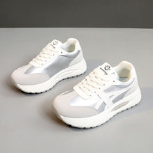 Damen Sneakers mit rutschfester Sohle und erhöhtem Dämpfungssystem – Silber