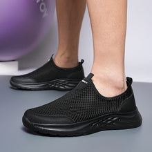 Herren Atmungsaktive Slip-On Sneakers mit Adaptivem Leichten Design Fudus – Schwarz