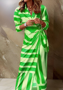 Olivia – Bedrucktes tailliertes Hemdkleid – Grün