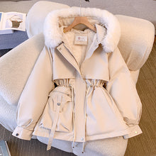 Warmer Designer-Wintermantel für Damen mit Wattierung und Kapuze – Weiß