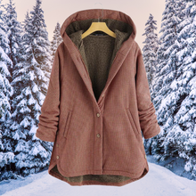 Maiah | Karierte Damenjacke mit Knöpfen, Fleece-Futter und Kapuze – Rouge