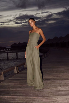 Selestia | Strapless Eleganz Jumpsuit – Beige