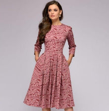 Vintara™ – Elegantes Damenkleid im Retro Stil, Figurbetont & Vielseitig – Rosa