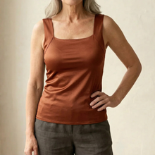 Neda - Ärmelloses Tanktop Mit Quadratischem Ausschnitt – Braun