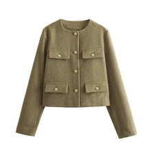 Kastenjacke | Goldene Knöpfe & Taschen-Details | Klassische Eleganz – Khaki