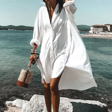 Hermine - Mühelose Eleganz: Übergroßes weißes Hemdblusenkleid | Luftige Beachwear: Lässiges Oversized-Hemdkleid – Weiß