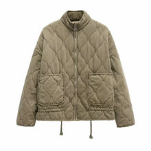 Kuschelige Winterjacke mit Taschendetails – Armeegrün
