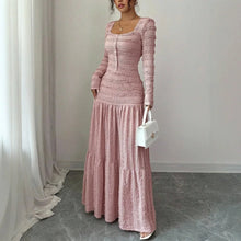 Úrsula™ Langes Kleid aus Plissiertem Strick mit Vorderer Knopfleiste – Rosa