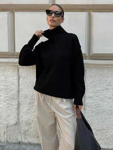 Yalisse | Eleganter Rollkragenpullover gestrickt – Schwarz