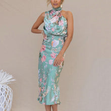 Olga® | Rückenfreies Kleid mit Blumenmuster und elegantem Kragen – Blau