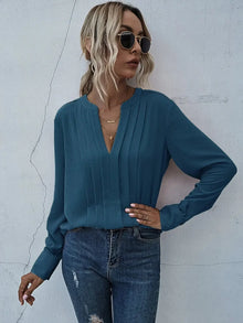 Norlina | Elegante Bluse mit Faltendetails – Denimblau