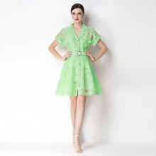 Celestine™ Kleid Aus Zarter Spitze Mit Betonter Taille – Grün