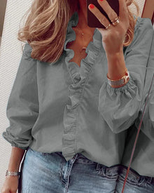 Norlina | Verspielte Bluse mit eleganten Rüschen – Grau