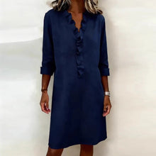 Calyra™-Kleid mit Rüschen am Ausschnitt und Eleganter Passform – Blau