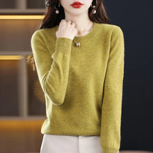Erica - Ein Kaschmirpullover mit klassischem Rundhalsausschnitt – Gold