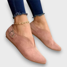 Zerina – Klassische Flats mit edler Schnalle – Rosa