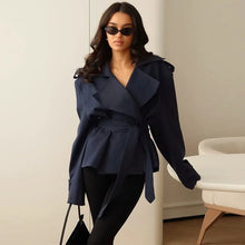 Bellecourt™ Kurzer Trenchcoat Mit Taillierter Passform – Dunkelblau