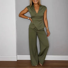 Valerisse™ Set mit Überkreuzter Bluse und Palazzo-Hose – Armeegrün