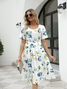 Norlina | Zeitloses Blumenkleid für jeden Anlass – Blau