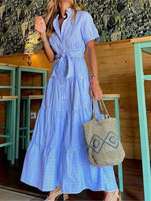 Liriane | Zeitloses Maxikleid mit Taillengürtel – Blau