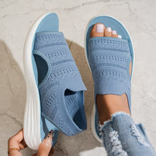 Nuvia™ Plateau-Sandalen Mit Ajour-Obermaterial Und Seitlicher Öffnung – Himmelblau