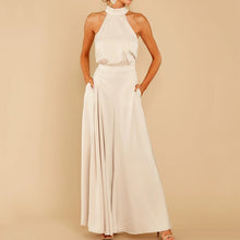 Damen-Jumpsuit mit Neckholder und weitem Bein – Hell-Weiß