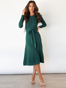 Liliana® | Gestricktes Midikleid mit Rundhalsausschnitt – Grün