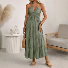 Solara Breeze™ Kleid Mit Halterneck-Ausschnitt und Weitem Stufenrock – Grün