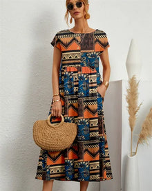 Liriane | Luftiges Kleid mit Blumenmuster – Schwarz