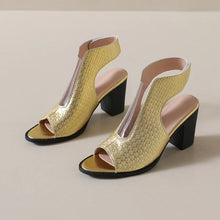 Mirelle™-Sandale mit Strukturierter Oberfläche und Umschließendem Design – Gold