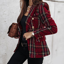 Eleganter Damen Blazer im Karo-Design – Modischer Tweed-Blazer mit doppelter Knopfleiste – Weinrot