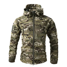 StormShield™ – Robuste Herren Softshelljacke mit Kapuze – Leichte Tarnung