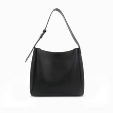 BELLA – Black