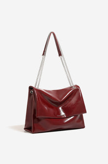 Damen-Umhängetasche mit Überschlag und Metallkette – Rot