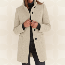 Joclyne – Langarm Mantel mit Hohem Kragen Knopfleiste Und Taschen – Beige