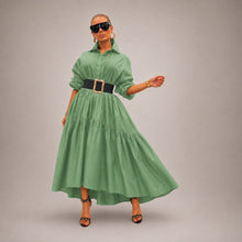 Midikleid Annelie™ mit Hemdkragen, weiten Ärmeln und fließendem Schnitt – Grün