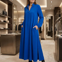 Lúmina™ Premium-Strickkleid mit Struktur und elegantem Ausschnitt – Blau